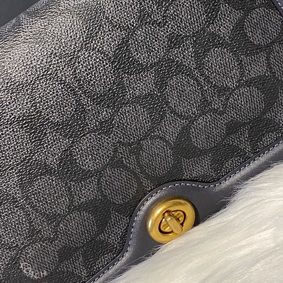 💰SOLD - 31070 - Coach Riley in Signature Canvas - Picture 2 of 14